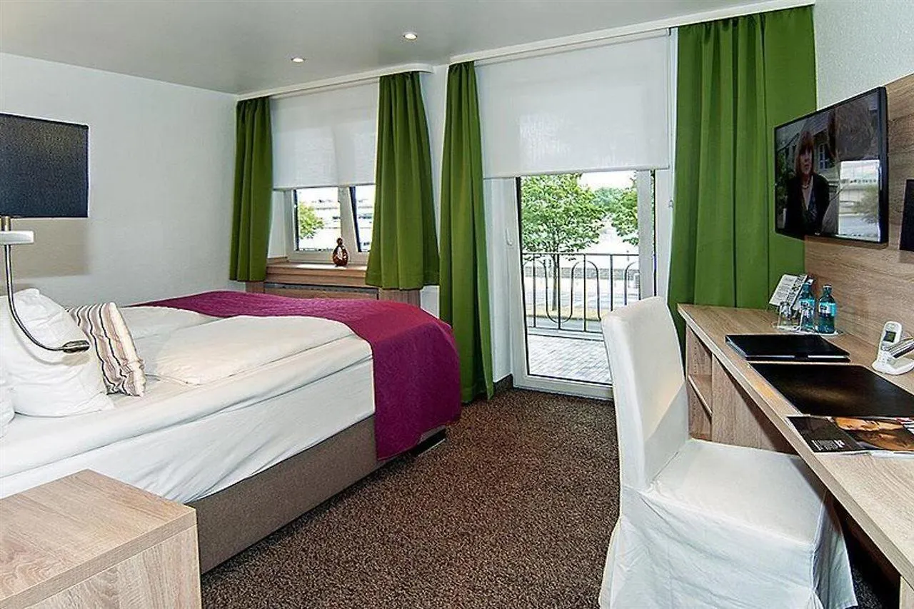 Hotel Allegro Cologne 4*,