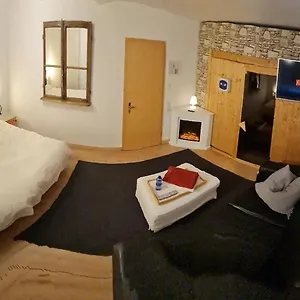 Bed and breakfast Schoenste Lage Am Rhein In Unmittelbarer Stadtnaehe,, Colonia