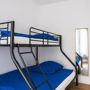 Hostal Maru Living C9, Colonia